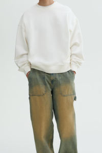 เสื้อสเวตเชิ้ตครอปทรงหลวม คอวี ผ้าเฟรนช์เทอร์รี่ ขอบดิบ ตกแต่งด้วยเทคนิคย้อมสีแบบฟอกสีซีดจาง สไตล์สตรีทแวร์ สำหรับผู้ชายและผู้หญิง ปี 2026 - Product Image 3