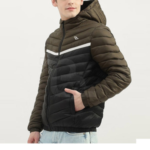 Veste matelassée élégante avec une coque lisse et un rembourrage moelleux pour une chaleur accrue en hiver - Product Image 5