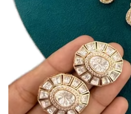 Ensemble collier et boucles d'oreilles en zircon plaqué or avec design goutte d'eau pour femmes, bijoux de mariage, style classique - Product Image 2