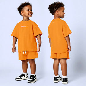 Ensemble 2 pièces été 100 % coton pour enfants (garçons et filles) avec logo personnalisé - Parfait pour l'industrie du vêtement pour enfants - Product Image 5