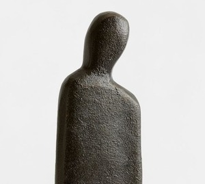 Decoración de Siluetas Abstractas – Escultura Contemporánea para Decoración Moderna de Estantes - Product Image 1
