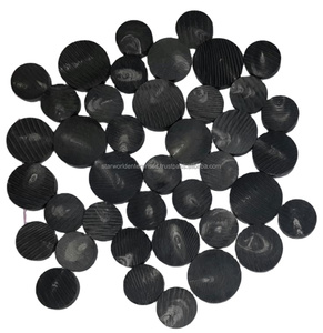 Botón de cuerno de buey de búfalo calidad personalizado redondo 4 agujeros 4 agujeros cuerno resina costura botón moda 4 agujeros botones para ropa camisa - Product Image 1