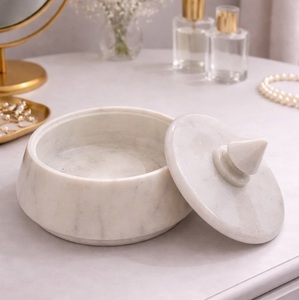 Plateau à bijoux en marbre en forme de cœur, organisateur romantique de bijoux, plateau de rangement pour bagues et boucles d'oreilles, décoration de coiffeuse en pierre naturelle, support pour souvenirs - Product Image 3
