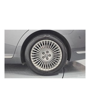 เจเนซิส จี90 ปี 2019 เครื่องยนต์ 3.8 เอเอชดี ขับเคลื่อนสี่ล้อ เกียร์อัตโนมัติ เบาะหนัง กล้องมองหลัง ระยะทาง 205,550 กม. พวงมาลัยซ้าย - Product Image 5