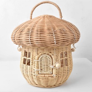 Preciosos bolsos de mano de ratán para niños, cestas de la más alta calidad con forma de casa y puerta abrible. - Product Image 3