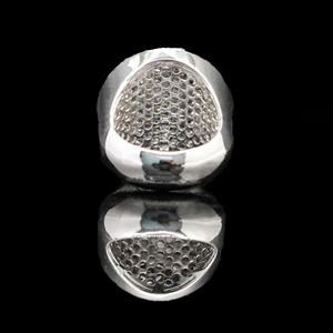 Bague de roi en moissanite polie miroir plaquée argent, DEF 0,5 carat, sertissage à griffes, style de luxe - Product Image 2