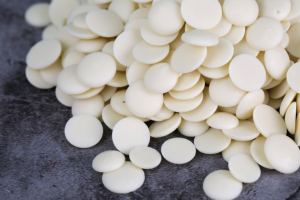 Factory OEM/ODM Wholesale High Quality Bulk Real White Pure Chocolate 40% Cocoa Button Bakery Biscuits Cookies HALAL Hot Selling - Product Image 4