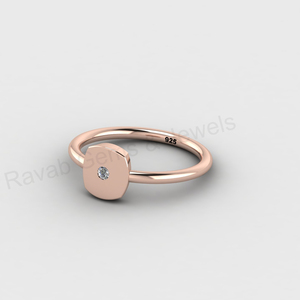 Magnifique Bague Empilable en Argent 925 avec Diamant CZ Coussin de 8 mm et Plaqué Or 18 carats, Bijou Chrétien Minimaliste, Cadeau de Fête pour Femme - Product Image 2