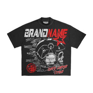 เสื้อยืดคอกลมแขนสั้นสีดำสำหรับผู้ชาย แบรนด์เนม พิมพ์ลายด้านหน้า สไตล์สตรีท ทรงปกติ ผ้าเจอร์ซีย์ถัก โพลีเอสเตอร์ 100% - Product Image 1