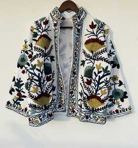 Blouson Bomber en Coton Indien Brodé Kantha Fait Main pour Femme, Style Ethnique, Réversible, Écologique et Matelassé - Product Image 3