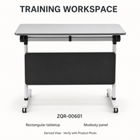 Table de formation mobile moderne avec panneau de discrétion noir, base en métal blanc et roulettes pour salles de réunion de bureau