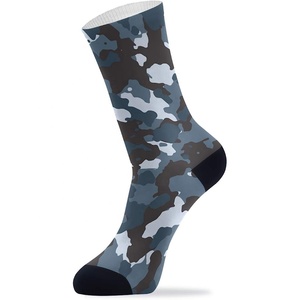 Chaussettes pour garçons en coton marron antidérapantes à imprimé camouflage de qualité supérieure, fabriquées sur mesure, chaussettes de compression pour enfants et familles, mode enfant - Product Image 3
