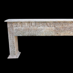 Mesa Consola Rústica Vintage Tallada a Mano en Madera Sólida y Duradera de Haswani Handicrafts, Decorativa para Entrada o Pasillo - Product Image 1