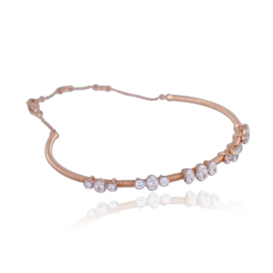 สร้อยข้อมือทองคำ 18K สีโรสโกลด์ ประดับเพชรทรงรี สร้อยข้อมือเพชรหรูหราแบบเทนนิส ปรับขนาดได้ เครื่องประดับชั้นดีสำหรับผู้หญิง - Product Image 6