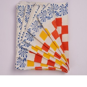 Juego de 6 Manteles Individuales de Algodón de 80g, Resistentes y Hechos a Mano con Diseño de Vida Marina |   Tema Ecológico del Océano |   Impresión Multicolor - Product Image 2