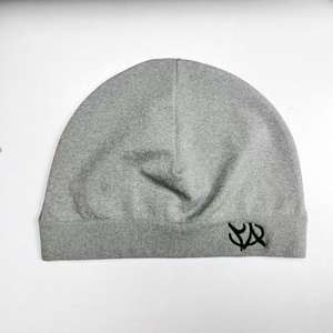 Gorro de punto unisex de nailon, cálido y ajustable, con estampado de leopardo, estilo urbano informal. - Product Image 2