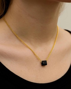 Collar con Colgante de Turmalina Negra Natural, Gema de Cristal, Joyería Curativa Hecha a Mano, Regalo de Moda para Mujeres y Hombres - Product Image 1