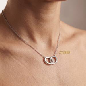 Collar con Colgante de Diamante de Lujo, Símbolo de Amor Eterno, Joyería de Oro para Mujer, Perfecto para Aniversario de Bodas y Estilo - Product Image 6