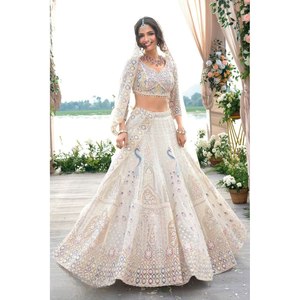 Lehenga Choli de créateur 2XL avec de magnifiques broderies multi-fils - Product Image 1