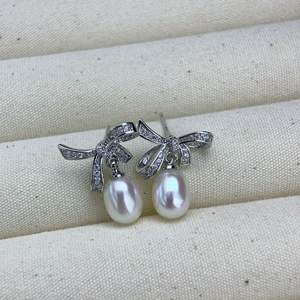 Pendientes de Perlas de Agua Dulce Naturales en Forma de Lazo de 6-7 mm, Aurora Impecable, Pequeños y Frescos, Estilo Femenino, Diseño de Gota de Agua - Product Image 4