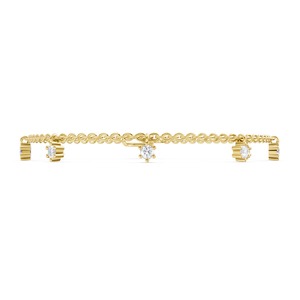 Pulsera de Diamantes de Tres Piedras en Oro Amarillo de 9K de la Mejor Calidad, Joyería de Diseño Premium para Mujer, para Bodas, Fiestas y Uso Diario - Product Image 6