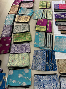 Pochette en soie la plus vendue, élégante, ethnique indienne, artisanale de Banarasi, avec fermeture éclair – Achetez directement auprès du fabricant à prix réduit - Product Image 4