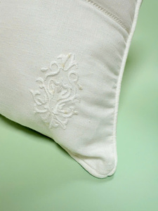 Lujosas fundas de almohada bordadas a mano de estilo europeo, artesanías de costura y punto de cruz, acepta pedidos a granel, nuevo - Product Image 3