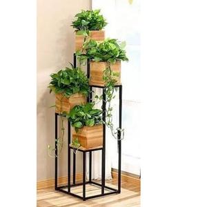 Macetas Metálicas Decorativas para el Hogar y Hoteles, Ecológicas, Acabado Negro, Diseño Hecho a Mano, Macetero de Metal y Madera para Jardín - Product Image 1