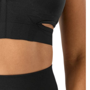 Soutien-gorge de sport athlétique à maintien moyen pour femme noire, doux et extensible, idéal pour le fitness, la course, le yoga et la gym - Product Image 3