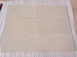 Dalles et carreaux en pierre naturelle durable de Dholpur Beige Sandstone pour l'architecture de style patrimonial - Product Image 2