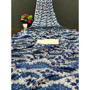 Tissu satiné doux à impression numérique pour la confection de vêtements, le design de mode et la décoration intérieure - Product Image 1