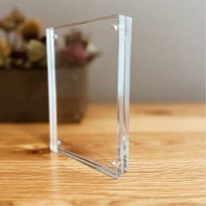 Cadre photo moderne en acrylique transparent, support de présentation magnétique double face en verre pour bureau - Product Image 6