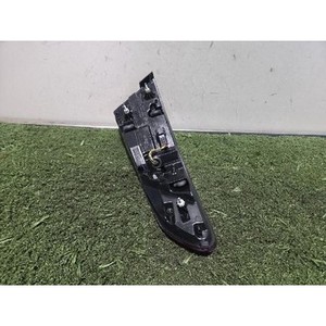 XF Used Tail Light Right - Product Image 5