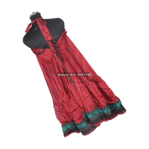 Robe Sari en Soie Bohème d'Été - Robe Sari en Soie Bohème à Col Halter et Col en V - Vêtements Hippie Bohème pour Femme - Sari en Soie Vintage Indien - Product Image 2