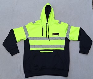 เสื้อฮู้ดสะท้อนแสง Hi Vis สำหรับผู้ชาย เสื้อแจ็คเก็ตนิรภัยสำหรับทำงาน มาตรฐาน ANSI Class 2 ความปลอดภัยสูง แขนยาว สีดำและสีเหลือง - Product Image 2