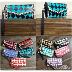 Portefeuille-bracelet en cuir véritable de style western pour femme, fait main, avec rabat en cuir à motifs, porte-cartes et porte-billets, pochette - Product Image 1