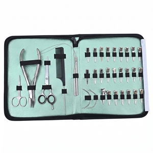 Kit d'outils d'installation d'extensions capillaires avec pinces à micro-anneaux, aiguille courbée pour la séparation des mèches, pinces de sectionnement et peigne à queue - Product Image 1