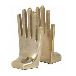 Sujetalibros metálicos dorados modernos Diseño escultórico en forma de mano de aluminio para la decoración de la oficina en el hogar y la sala de estar - Product Image 1