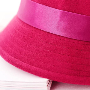 Wholesale Women's Black Newsboy <b>Cap</b> Winter Outdoor Trendy Pinstripe Baker Boy Hat Fashion Visor Cabbie <b>Cap</b> with Metal Ring - Product Image 3