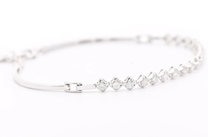 Bracelet chaîne en argent sterling plaqué pour femmes avec pierres en zircon, design géométrique, style classique, bijoux cadeau - Product Image 2