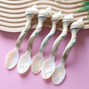 Juego de cucharas de alta calidad hechas de nácar natural, elegantes utensilios artesanales. - Product Image 4