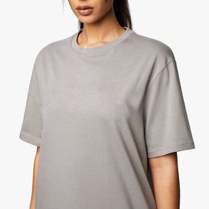 Camisetas de Mujer al por Mayor, OEM ODM, 180gsm, Estilo Vintage, Corte Ajustado, Hombros Caídos, con Agujeros, Ropa Casual de Verano, Alta Calidad - Product Image 3