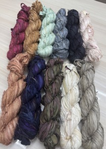 Hilos de Seda Latifi Hilados a Mano, Paquete de Muestras de Hilos de Diferentes Grosores, Absorbentes de Humedad para Tejer, Hacer Punto y Crochet (Origen Bihar) - Product Image 1