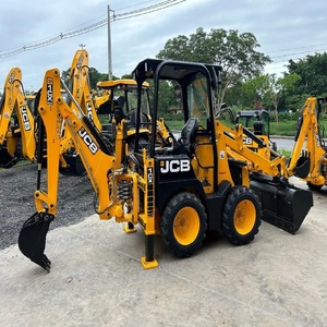 Chargeuse compacte sur pneus JCB 1CX 4x4, machine de construction multifonction avec godet avant et pelle arrière - Product Image 4