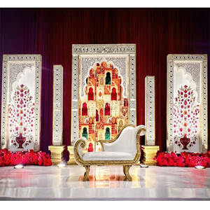 Decoración de Escenario para el Día de la Walima al Estilo Pakistaní con Marcos de Espejo, Paneles de Escenario para Bodas al Estilo Mughal, Marcos de Escenario Plateados de Lujo, Australia - Product Image 1