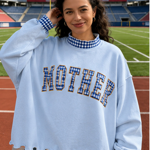 Sweat-shirt personnalisé pour femme, coupe oversize, col montant, style universitaire, avec patchwork de lettres et motifs écossais brodés, idéal comme cadeau de fêtes, MOTHER - Product Image 4