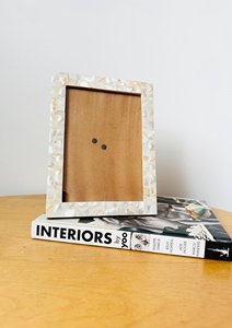 Cadre photo rectangulaire éco-responsable fait main avec incrustation de nacre, option logo personnalisé, décoration de table, orientation horizontale - Product Image 3