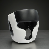 Protège-tête de boxe professionnel haut de gamme en cuir véritable personnalisé avec fermeture auto-agrippante et aérations unisexe