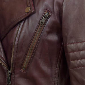 Veste en cuir PU décontractée à la mode pour femmes, col rabattu, fermeture éclair, manches longues, couleur unie - Product Image 3