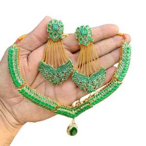 High Quality Luxury Gold Plated Bridal Jewellery <b>Set</b> for Wedding Reception Party and Engagement at Best Prices - Product Image 1